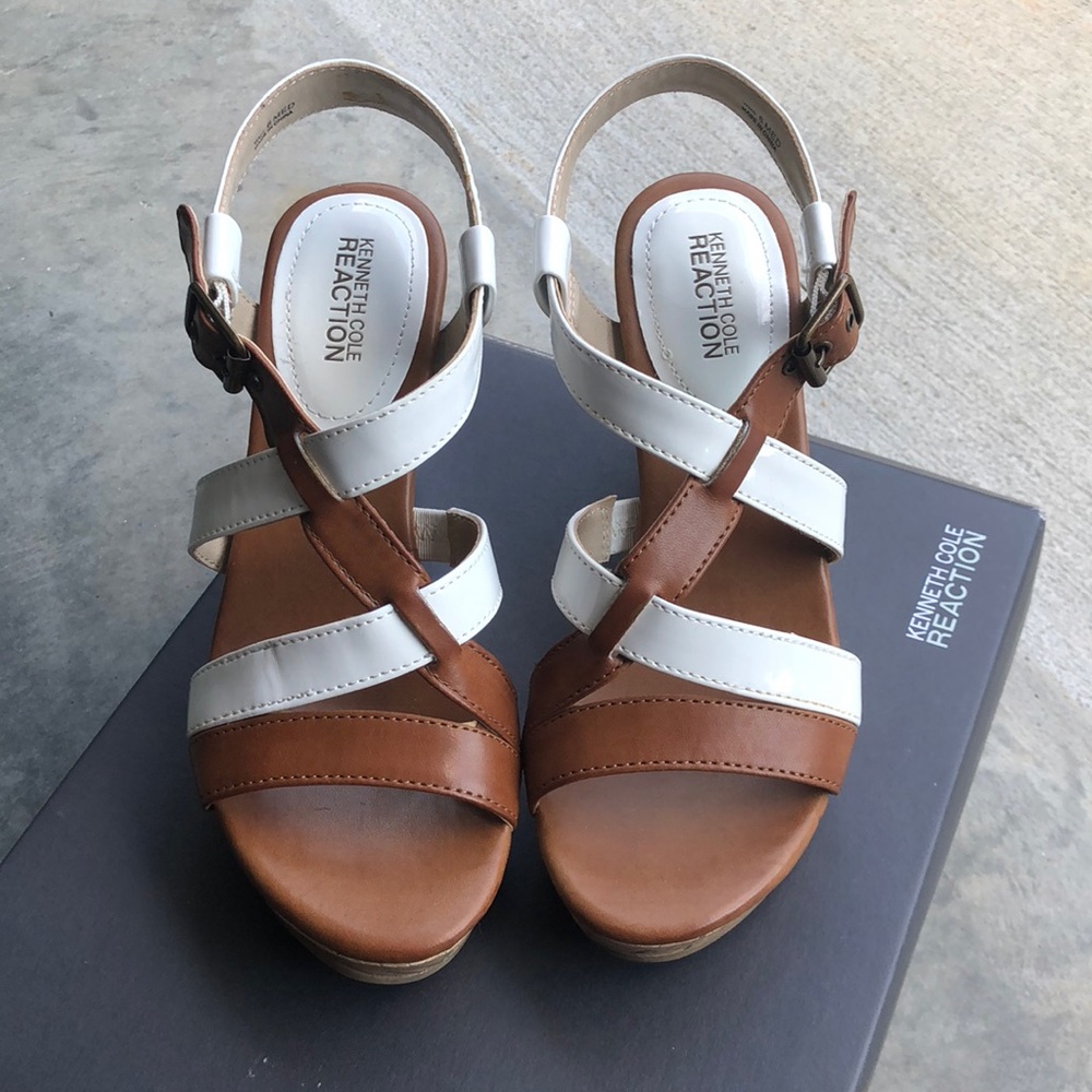 New Kenneth Cole Reaction Natural White Wedges